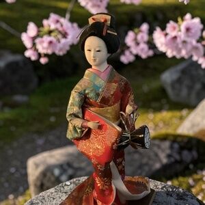 Japanese Geisha Doll